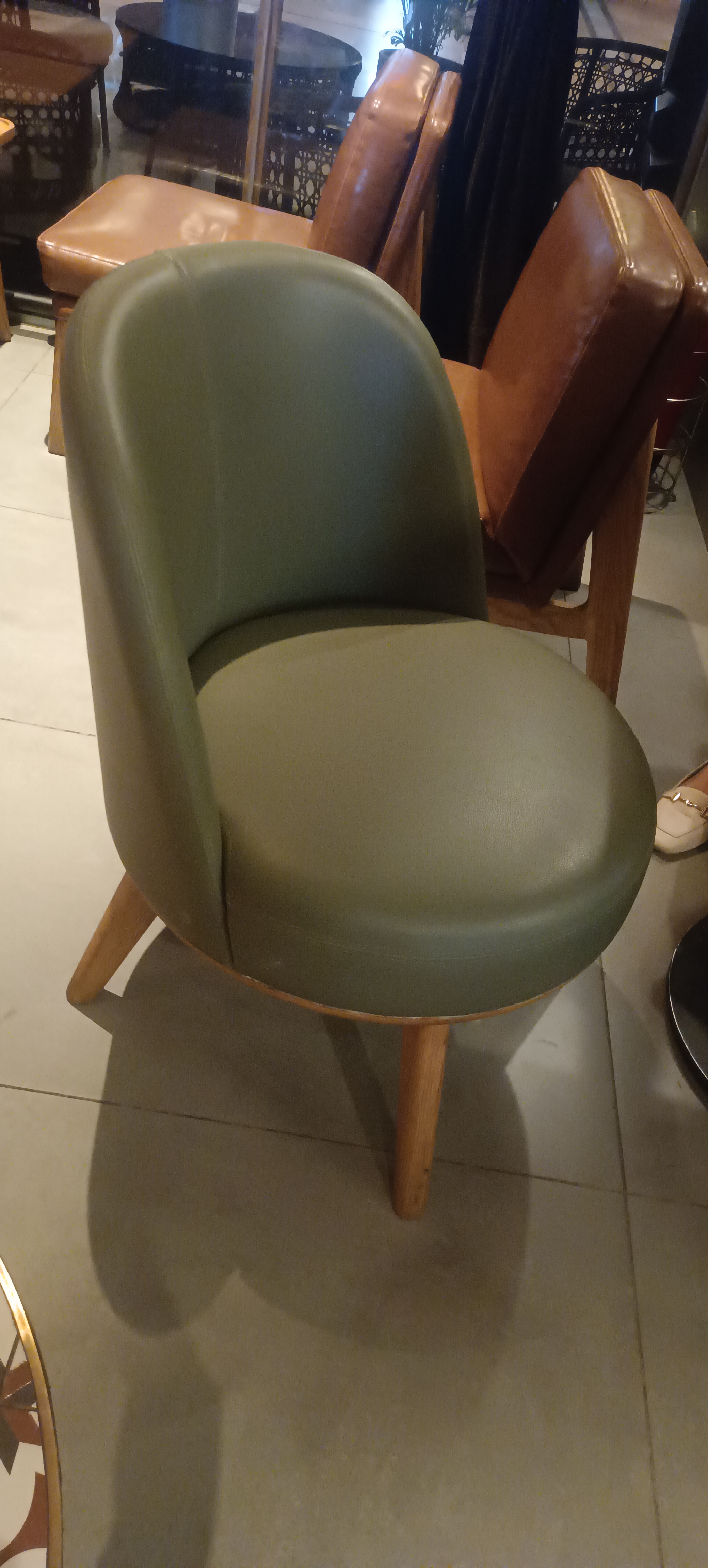 chair — photo 2