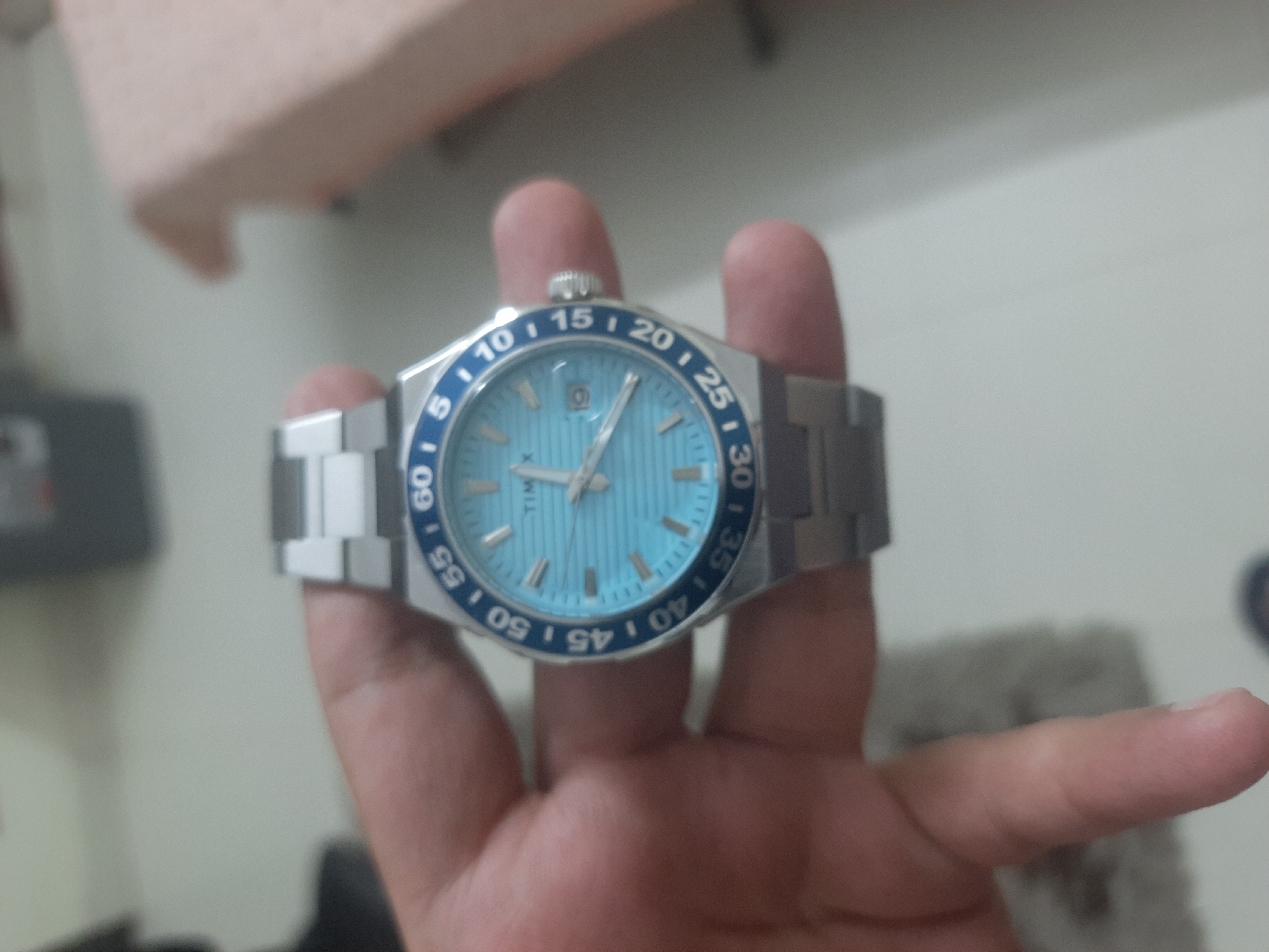 watch — photo 1